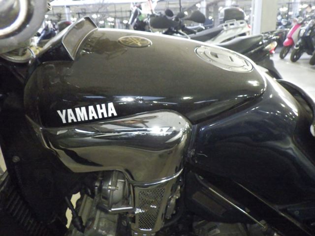 Yamaha FZX750 1995