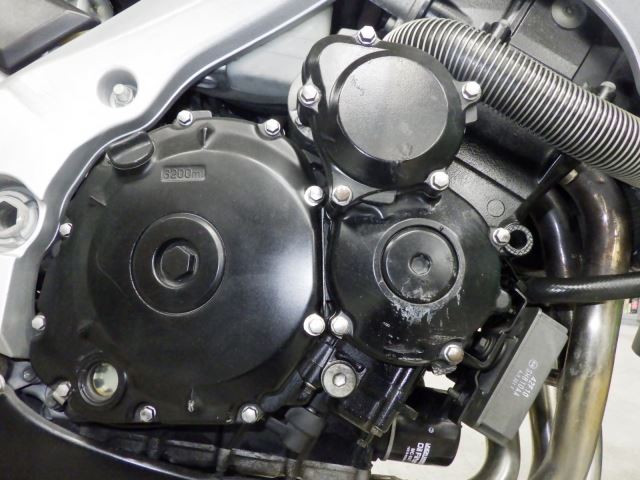 Suzuki GSR400 2006