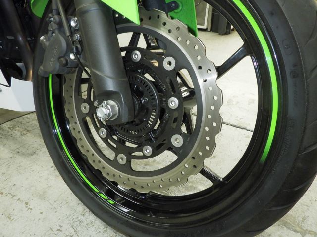 Kawasaki Ninja 400 2022