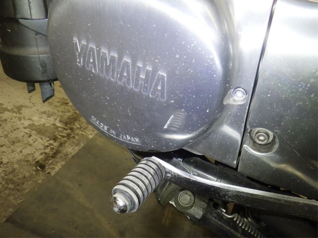 Yamaha SR400 2021