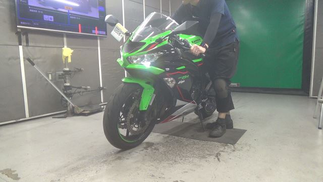 Kawasaki ZX-6RA - Адамото - Мотоцикли з Японії