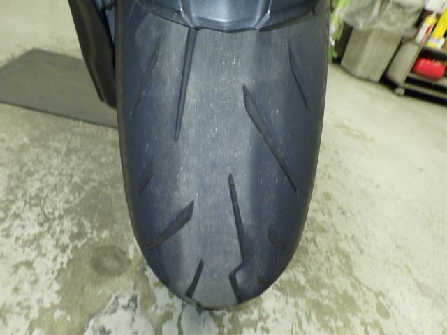 Tył